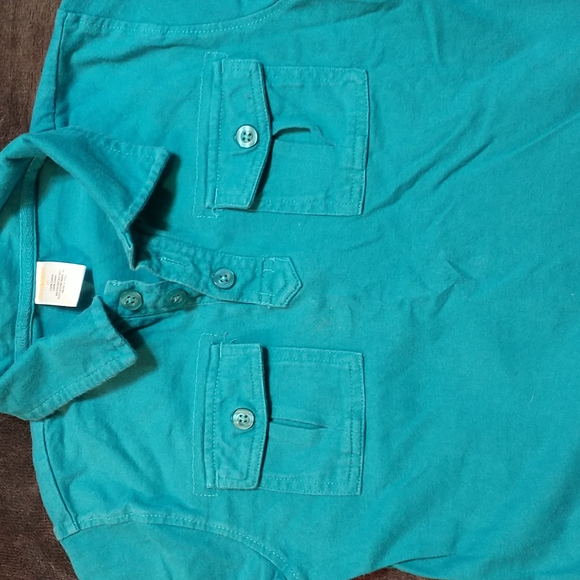 Boy's Size 6 Gymboree 100% Cotton short sleeve shirt with 2 breast pockets. - Picture 1 of 6